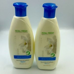 Lot of 2 Petal Fresh white Gardenia Defective tips new